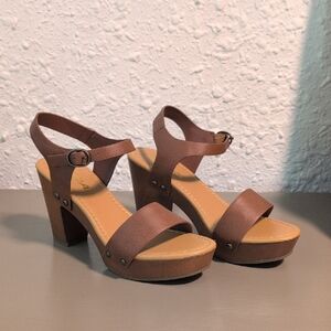 Soda Brand Brown Strappy Women's Sandals